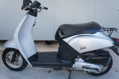 ホンダ　ＡＦ61　ＴＯＤＡＹ　シルバー　中古原付スクーター