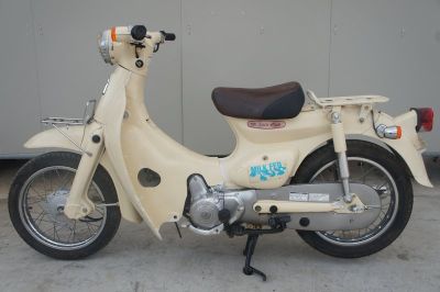 ホンダ　リトルカブ　クリーム色　4速