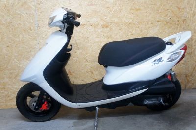 ヤマハ　ジョグ　ＺＲ　ＳＡ39Ｊ型　ホワイト