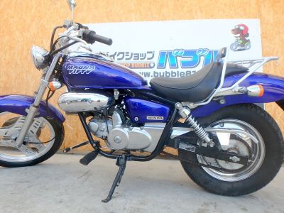 ホンダ　マグナ50
