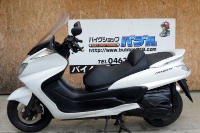 ヤマハ　グランドマジェスティ　FI　黒ホイール