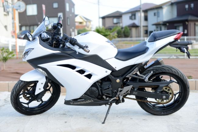 カワサキ Ｎｉｎｊａ　２５０転倒履歴ありの為格安