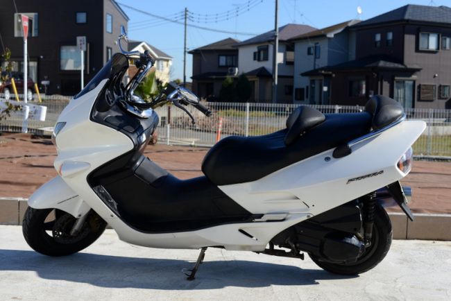 ホンダ　フォルツァ250社外マフラー