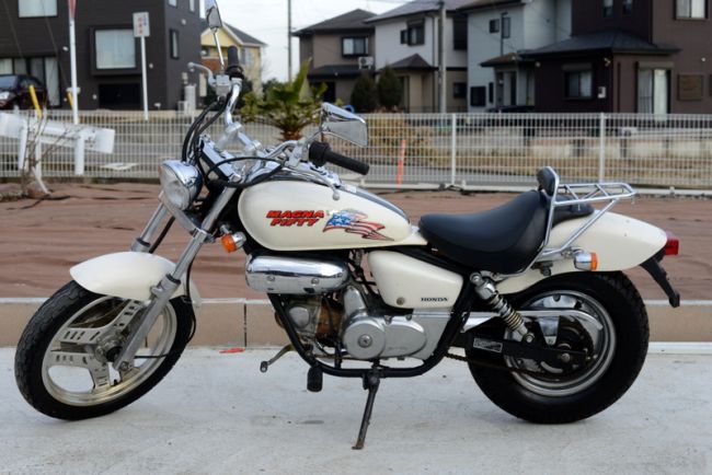 ホンダ　マグナフィフティー50