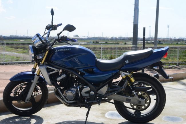 カワサキ　バリオス2　社外マフラー