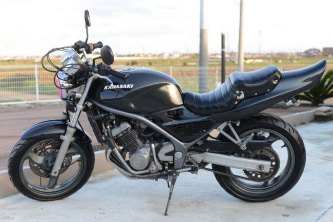 カワサキ　バリオス250　前後タイヤ新品交換渡し