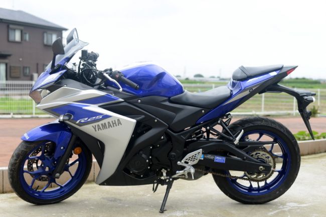 ヤマハ　ＹＺＦ－Ｒ２５　前後タイヤ新品交換渡し