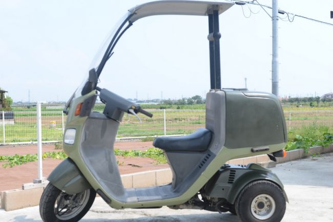 ホンダ	ジャイロキャノピー　前後タイヤ新品