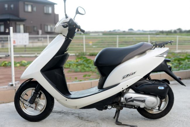 AF68　ホンダ　DIO　インジェクション　ホワイト