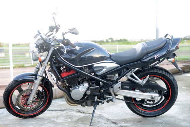 スズキ	Ｂａｎｄｉｔ２５０Ｖ