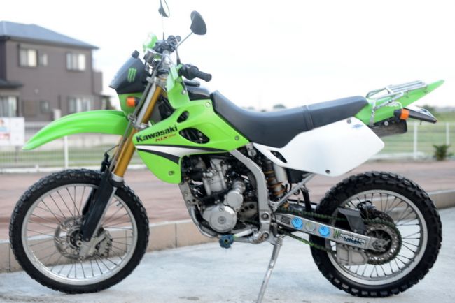 カワサキ　KLX250　グリーン　山遊びにおすすめな一台！
