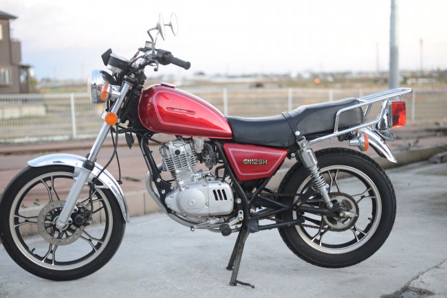 SUZUKI　GN125H