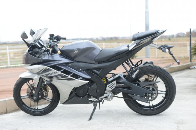 ヤマハ　YZF－R15