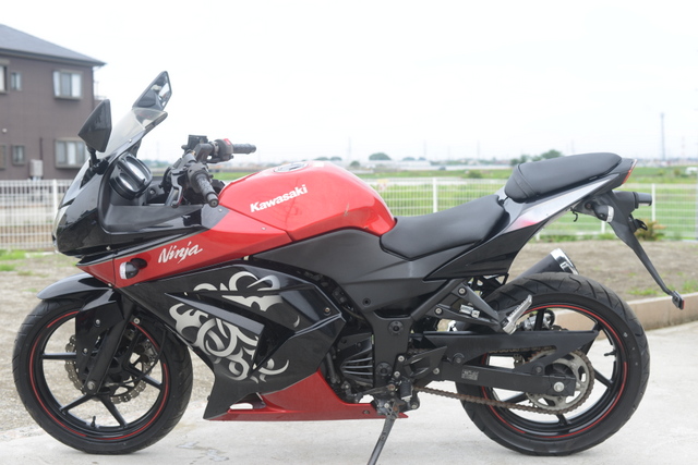 EX250K　カワサキニンジャ250R　限定カラー！