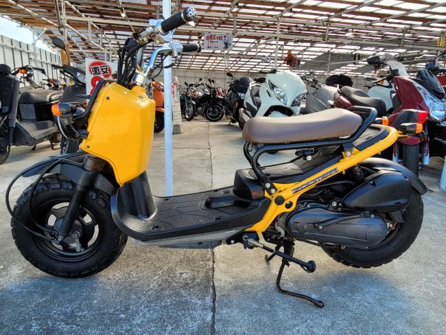 ホンダ　ズーマー　AF58　イエロー