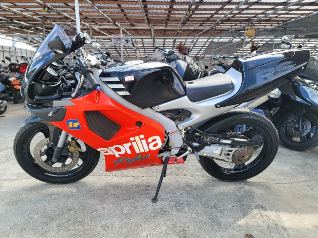 アプリリア　RS50　レッド