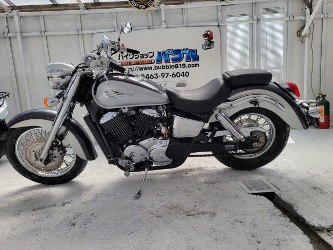 ホンダ　シャドウ400　NC34　シルバー／グレー