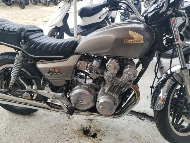 CB750 カスタム 町田市より