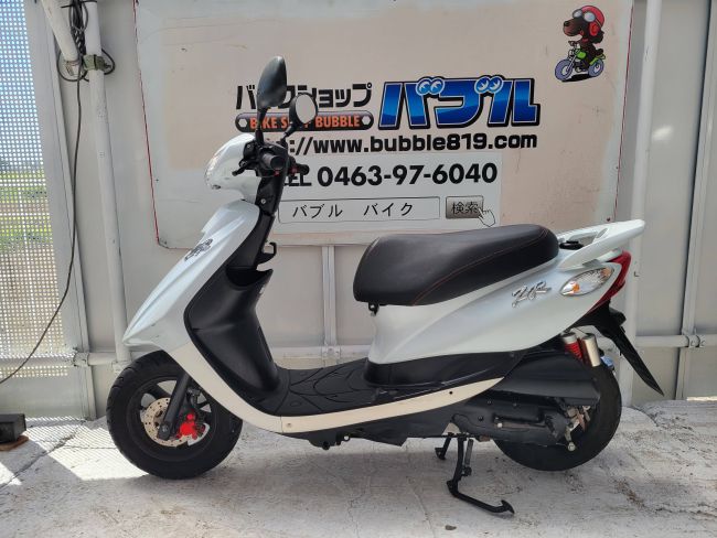 ヤマハ　JOGZR　インジェクション　50㏄　白