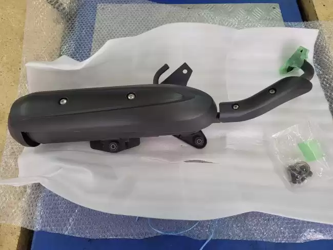 ヤマハ シグナスX125 マフラー交換