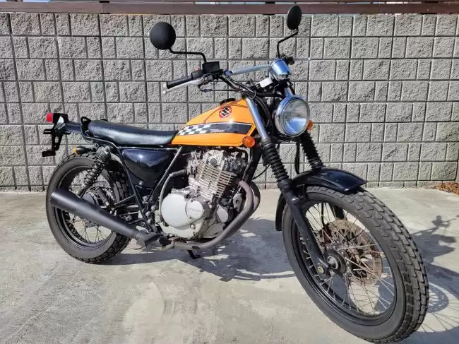 スズキ　グラストラッカー　NJ47A　2002年式　キャブ