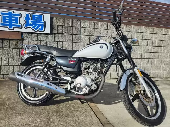 ヤマハ　YB125SP