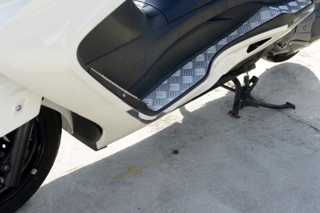 スズキ	スカイウェイブ２５０　タイプＭ