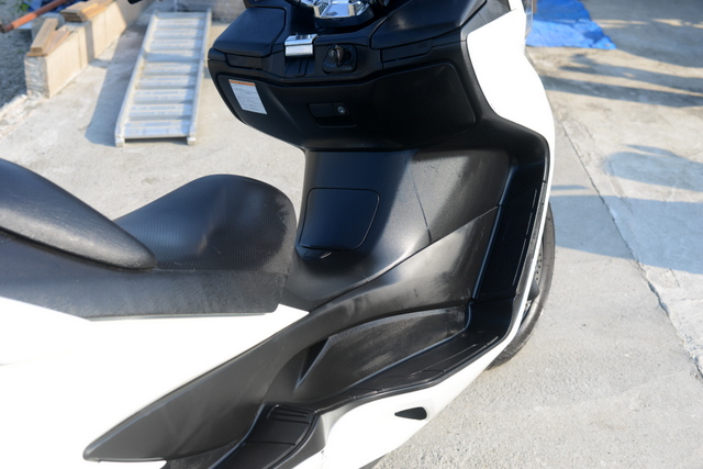 スズキ　CJ46A　スカイウェーブタイプS　ホワイト　