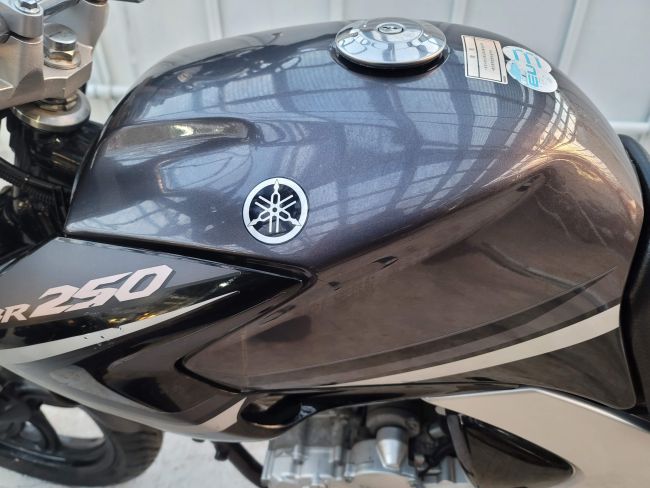 ヤマハ　YBR250