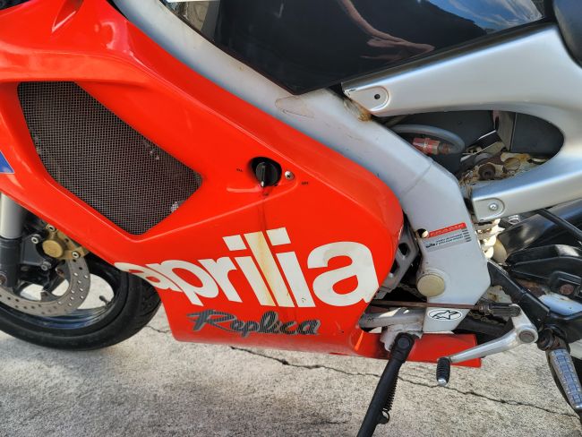 アプリリア　RS50　レッド