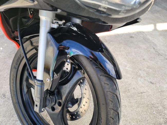 アプリリア　RS50　レッド