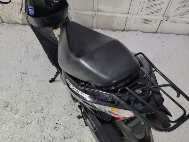 スズキ　アドレスV125SS　CF4MA　ブラック