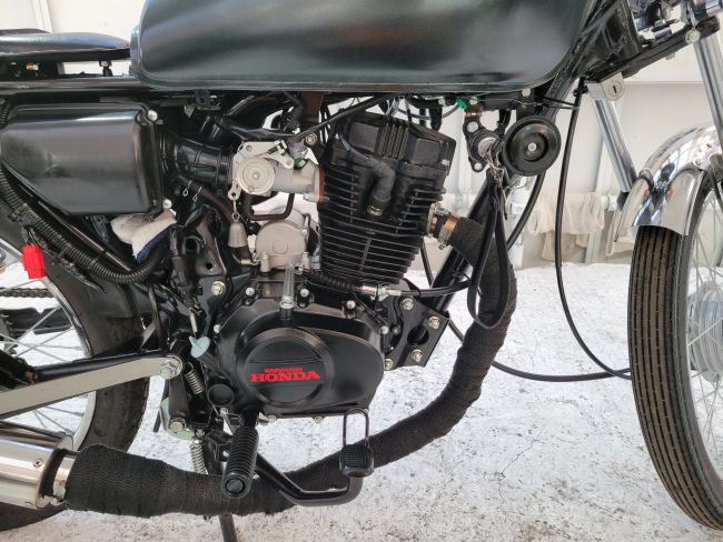 ホンダ　WH125　ブラック