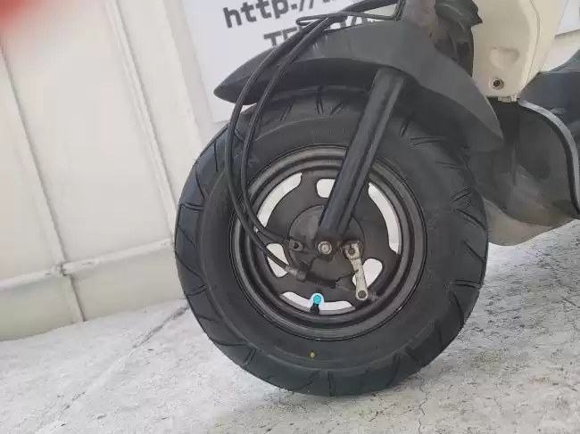 HONDA ズーマー　2001年式　AF58　キャブ式　白