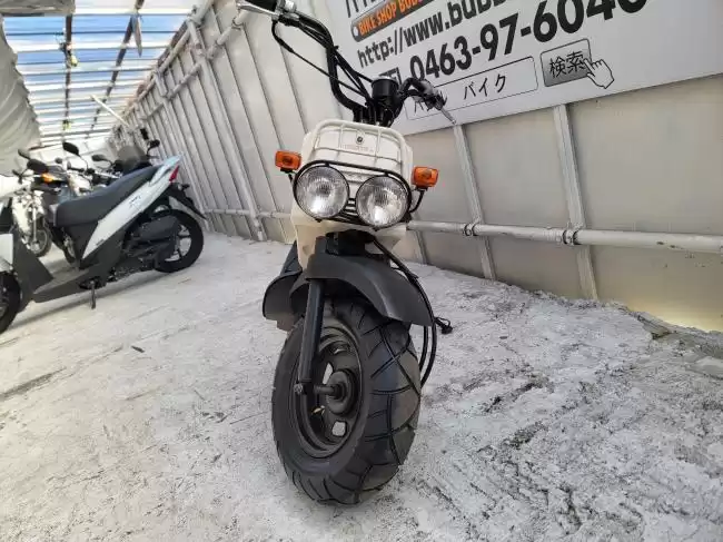 HONDA ズーマー　2001年式　AF58　キャブ式　白