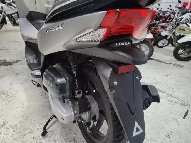 ホンダ　ＰＣＸ　125　JF56